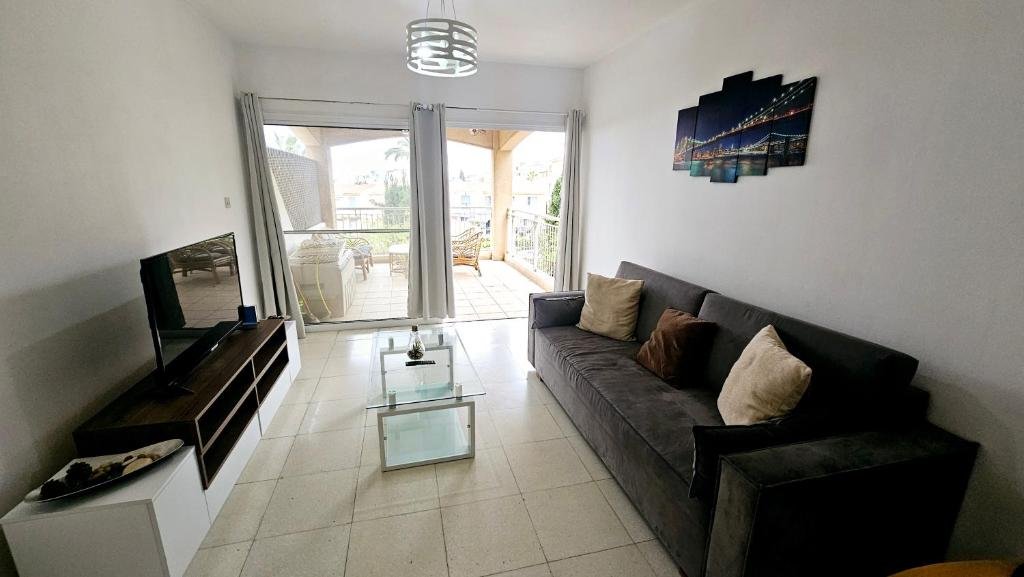 Apartment in Regina Gardens close to Venus Beach