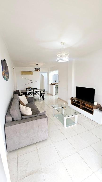 Apartment in Regina Gardens close to Venus Beach