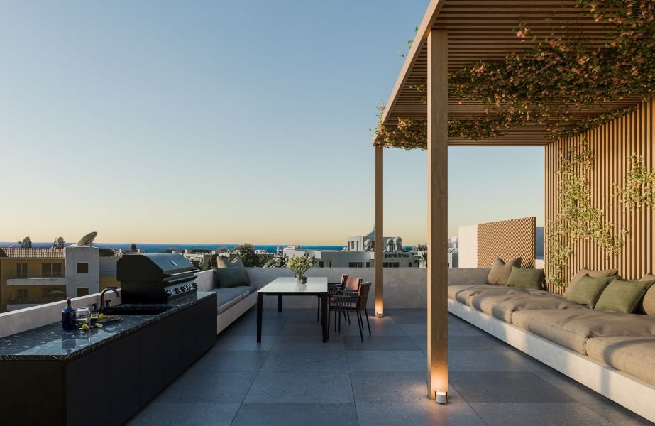 Penthouse with Roof Terrace with Sea Views