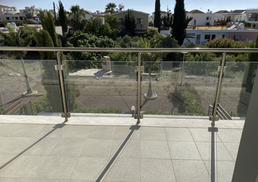 Villa with optional Pool and Roof Terrace with Sea Views