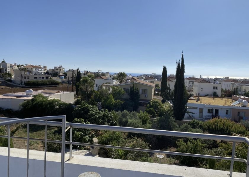 Villa with optional Pool and Roof Terrace with Sea Views
