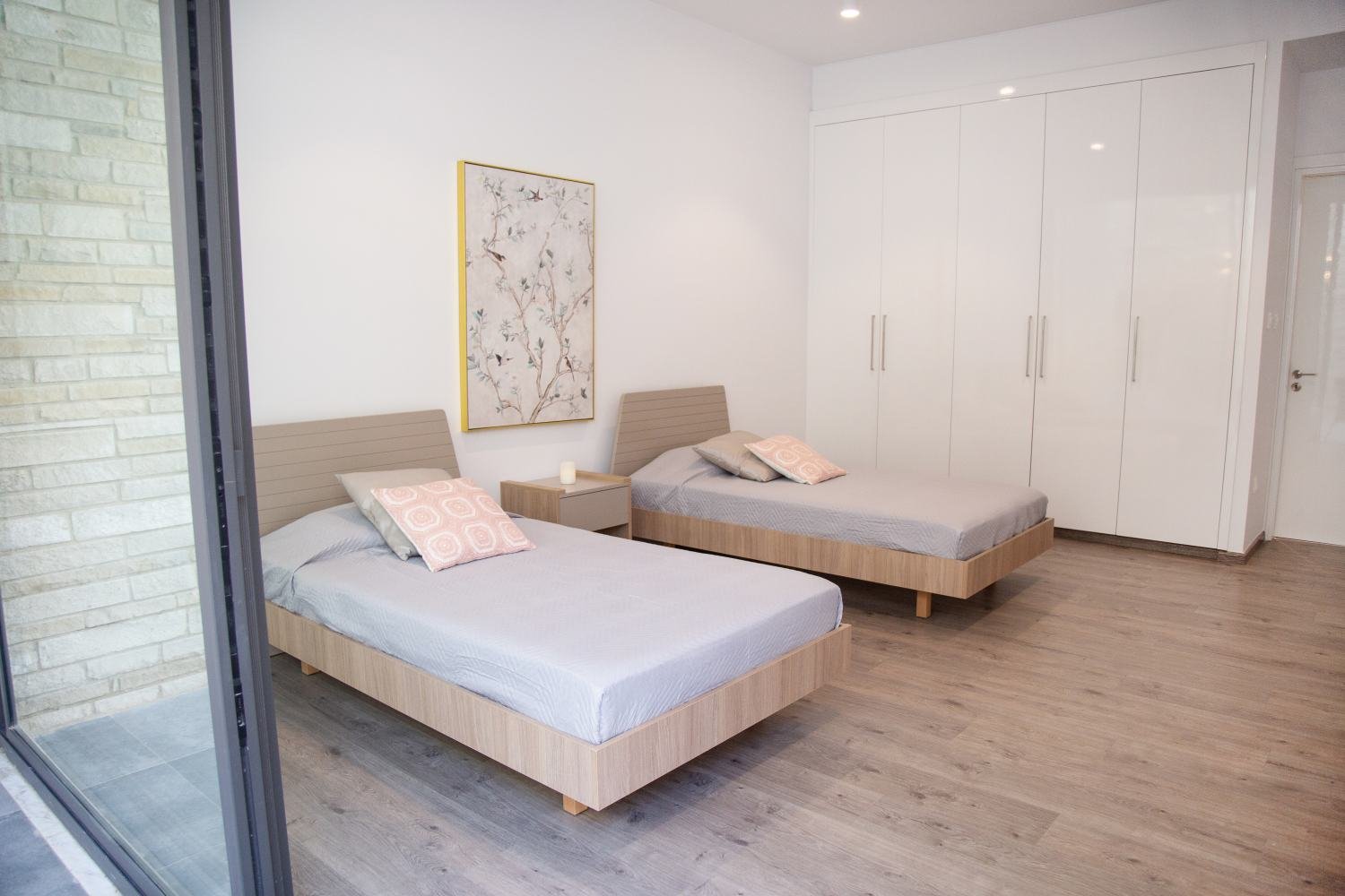 Luxury 3-4 Bedroom Villas with Sea Views
