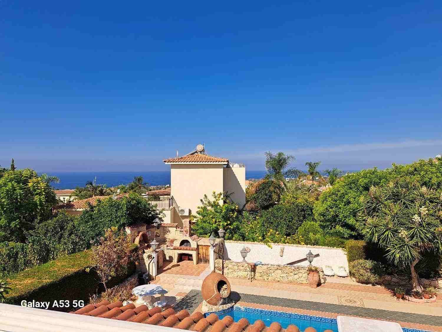 Spacious Two-Unit Villa with Sea Views