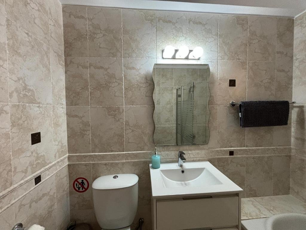 Luxurious 3-Bedroom Villa with Private Pool and Sea Views
