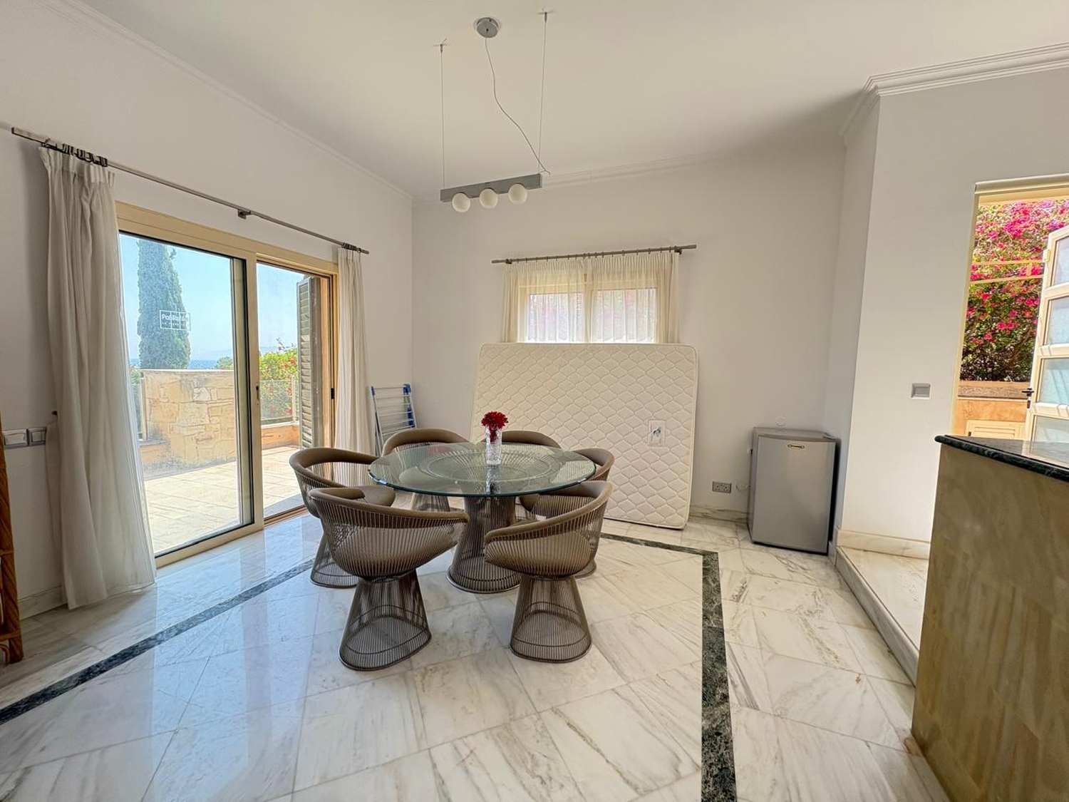 Luxury 3 bedroom Villa in Seafront Development