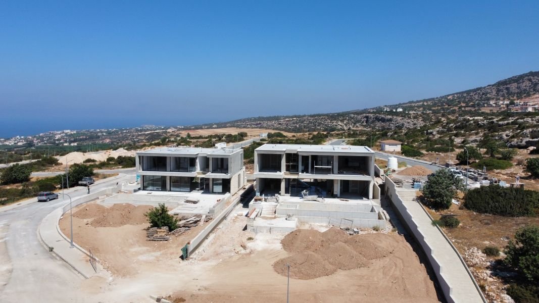 Luxury 3-4 Bedroom Villas with Sea Views