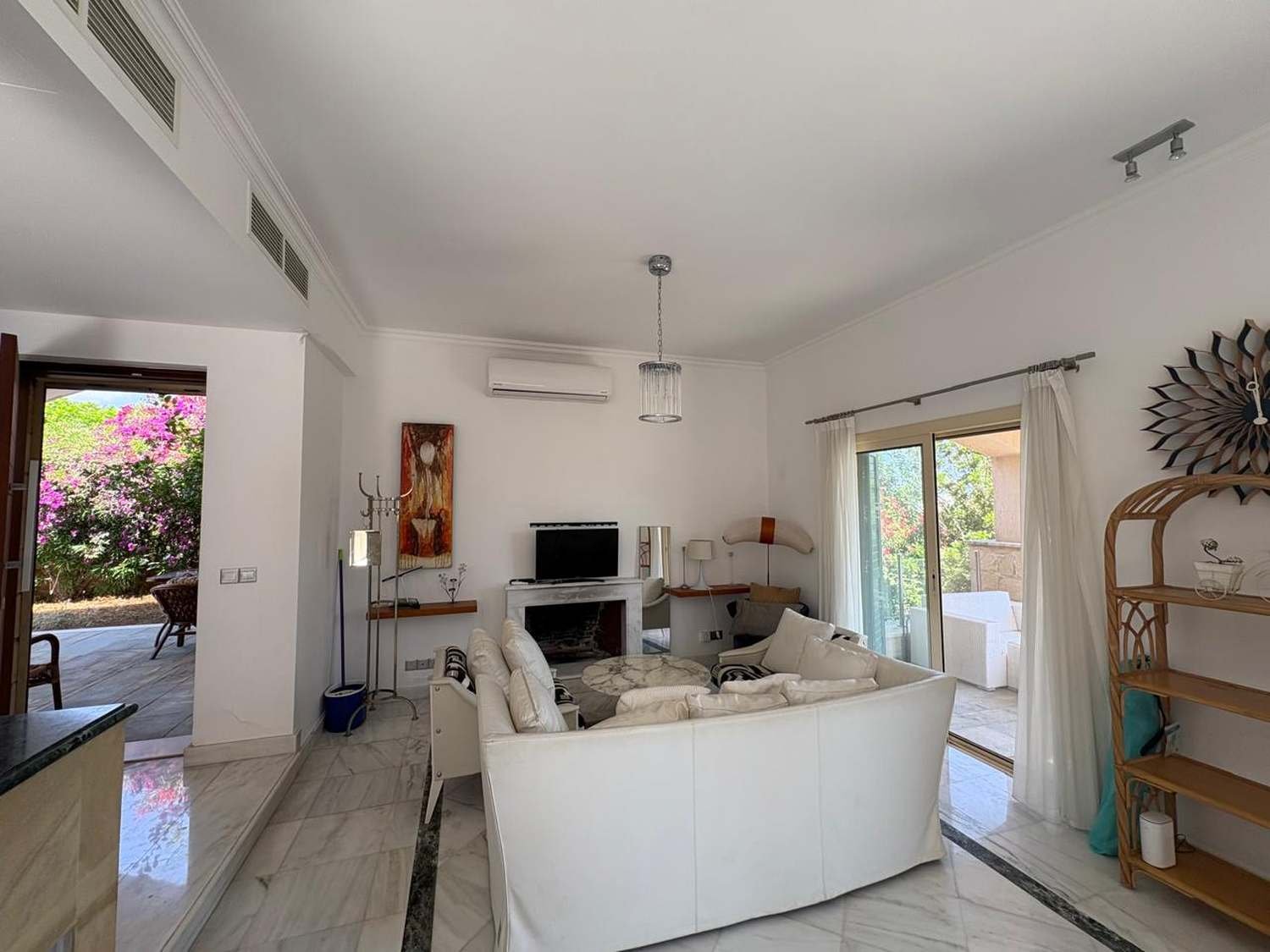 Luxury 3 bedroom Villa in Seafront Development