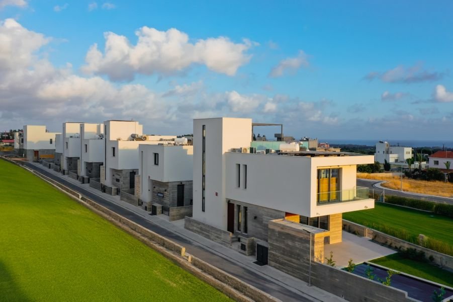 Modern Villa in Mediterranean Residential Community