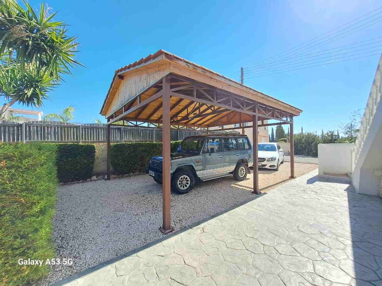 Spacious Two-Unit Villa with Sea Views