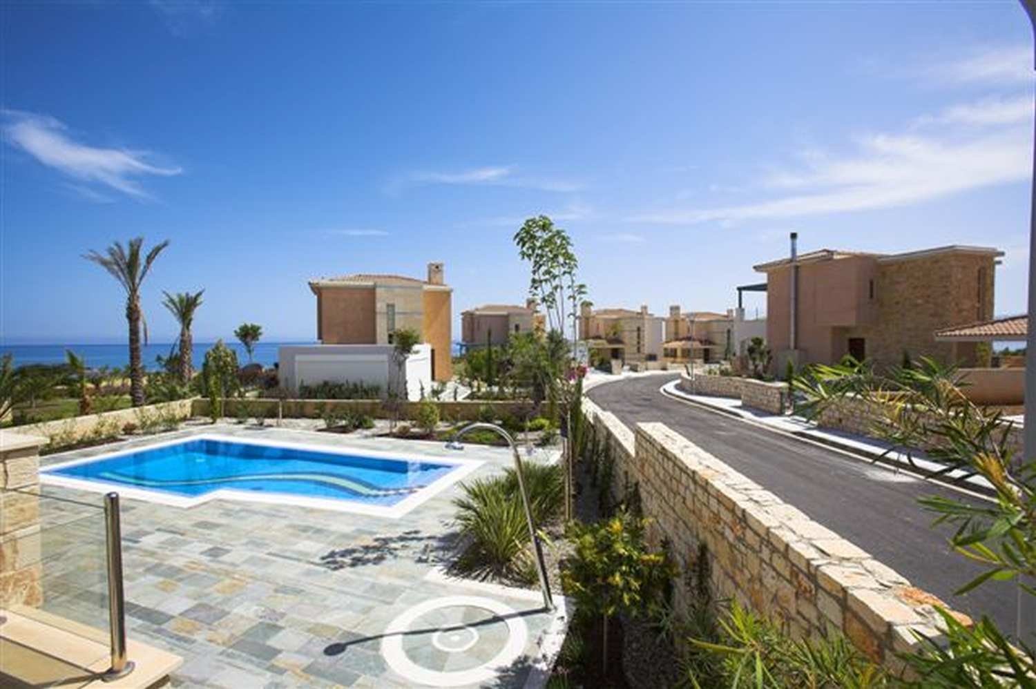 Luxury 3 bedroom Villa in Seafront Development