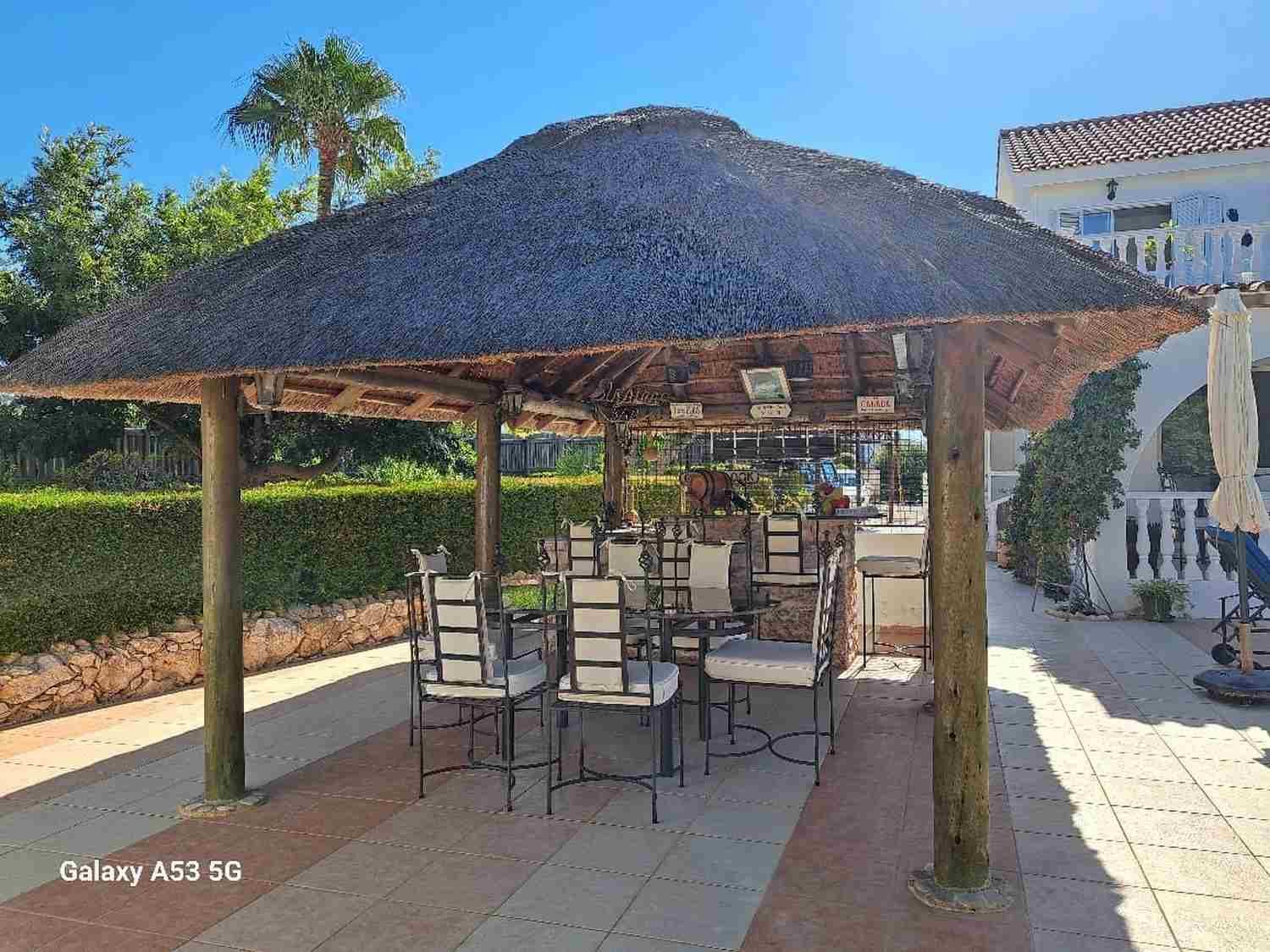 Spacious Two-Unit Villa with Sea Views