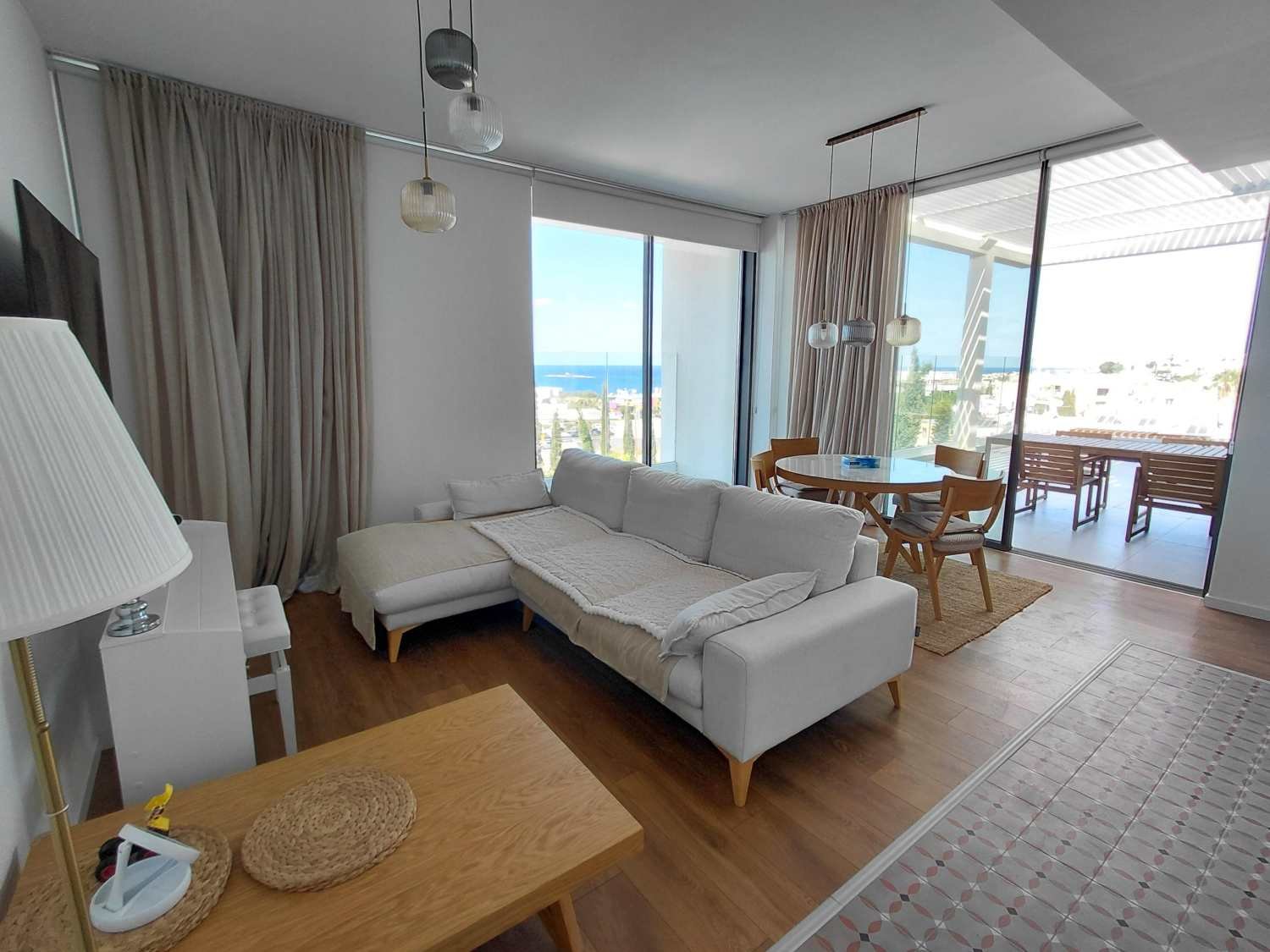 Modern Sea-View Penthouse with Private Pool Near the Beach