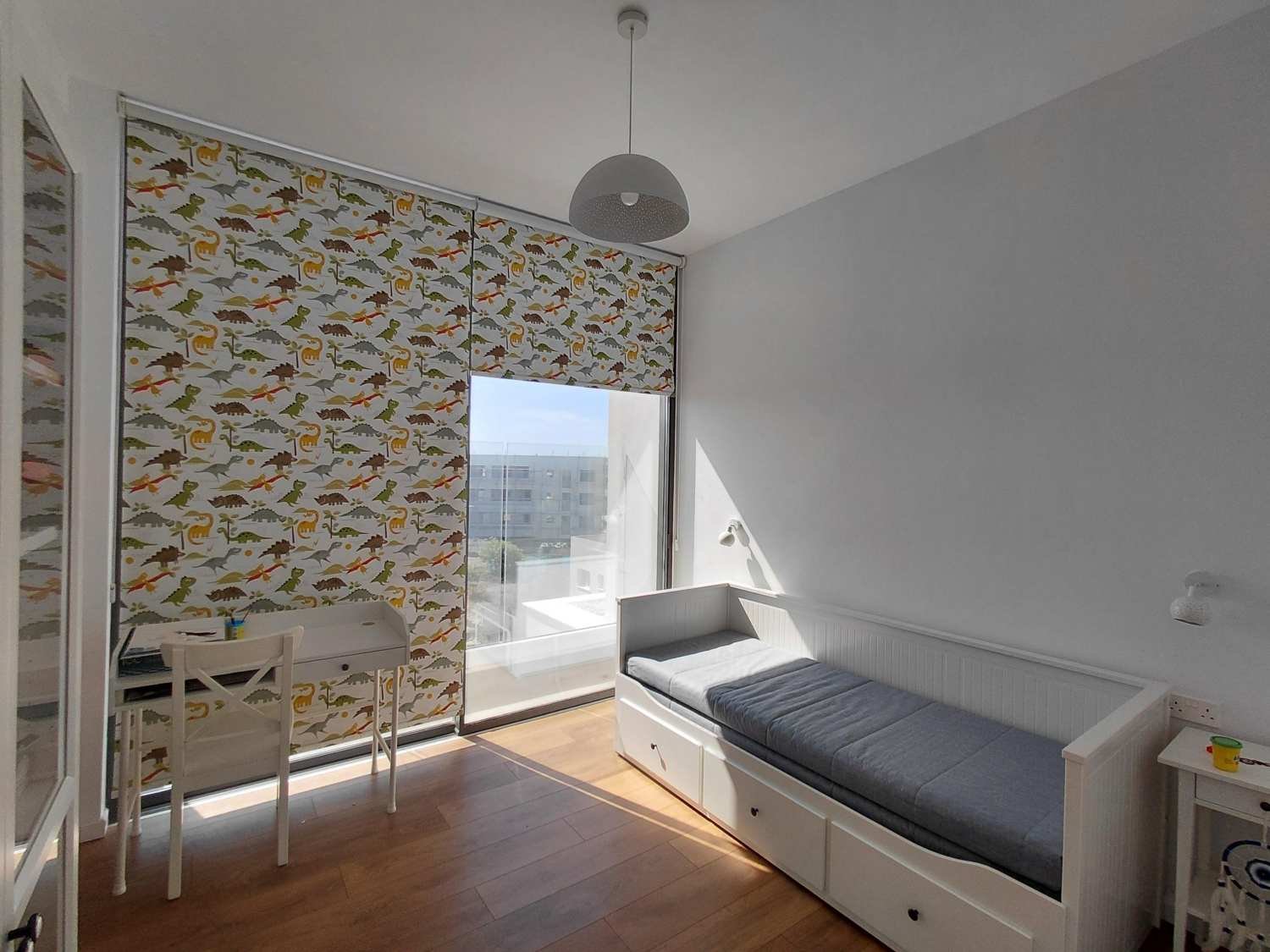 Modern Sea-View Penthouse with Private Pool Near the Beach