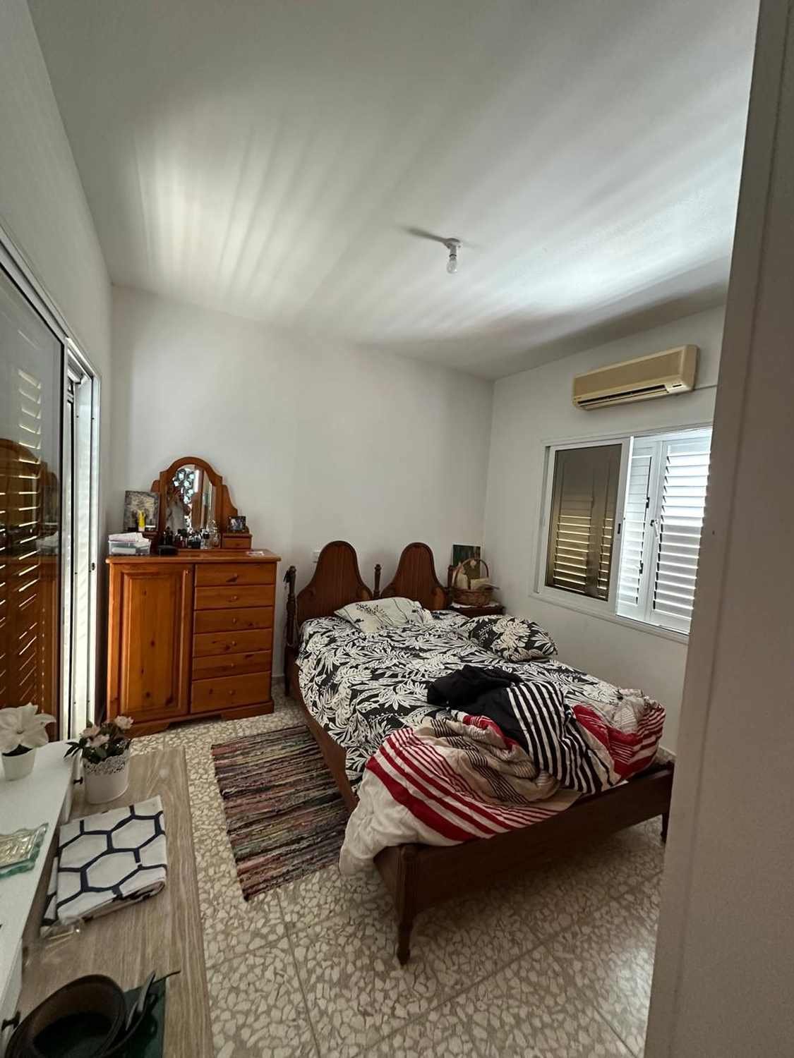 Traditional House on 2,676 m² plot for Additional Development