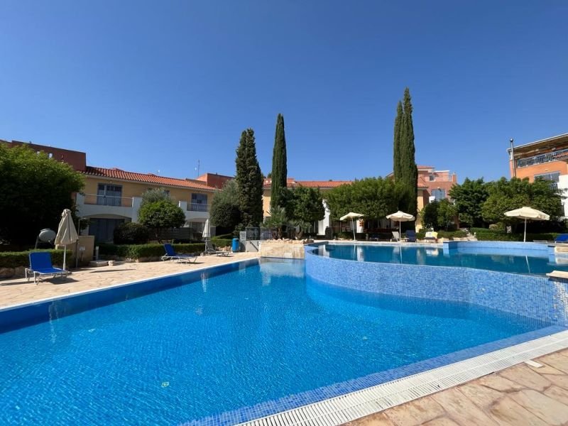 2-Bedroom Townhouse with Office and Sea Views