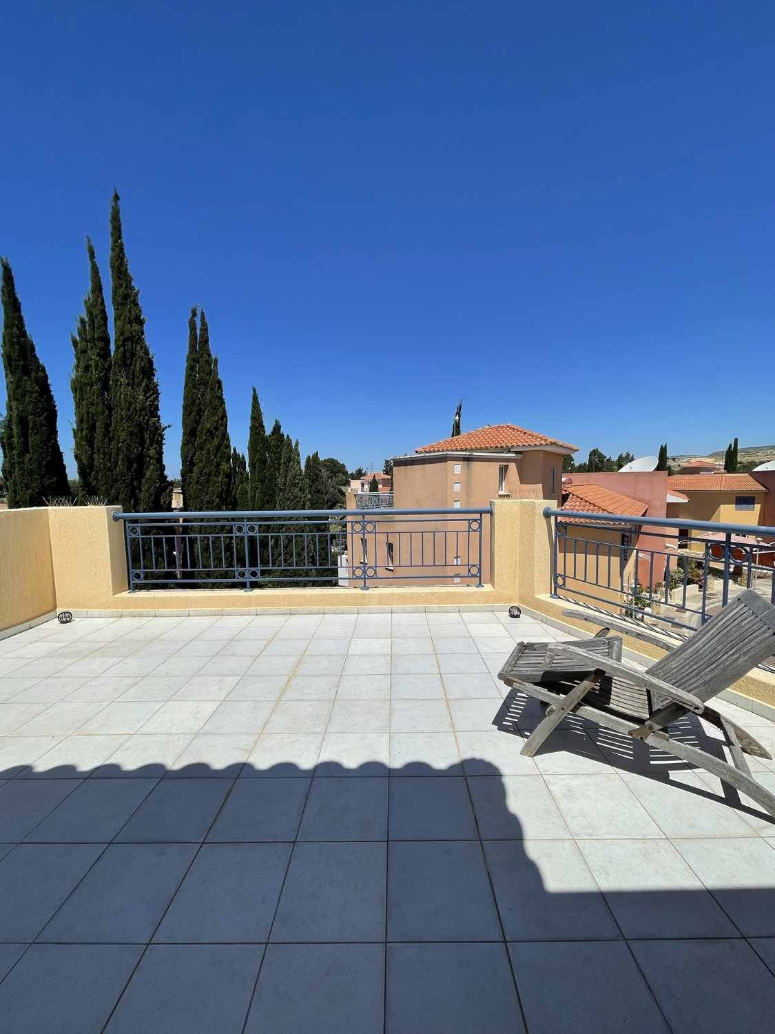 2-Bedroom Townhouse with Office and Sea Views
