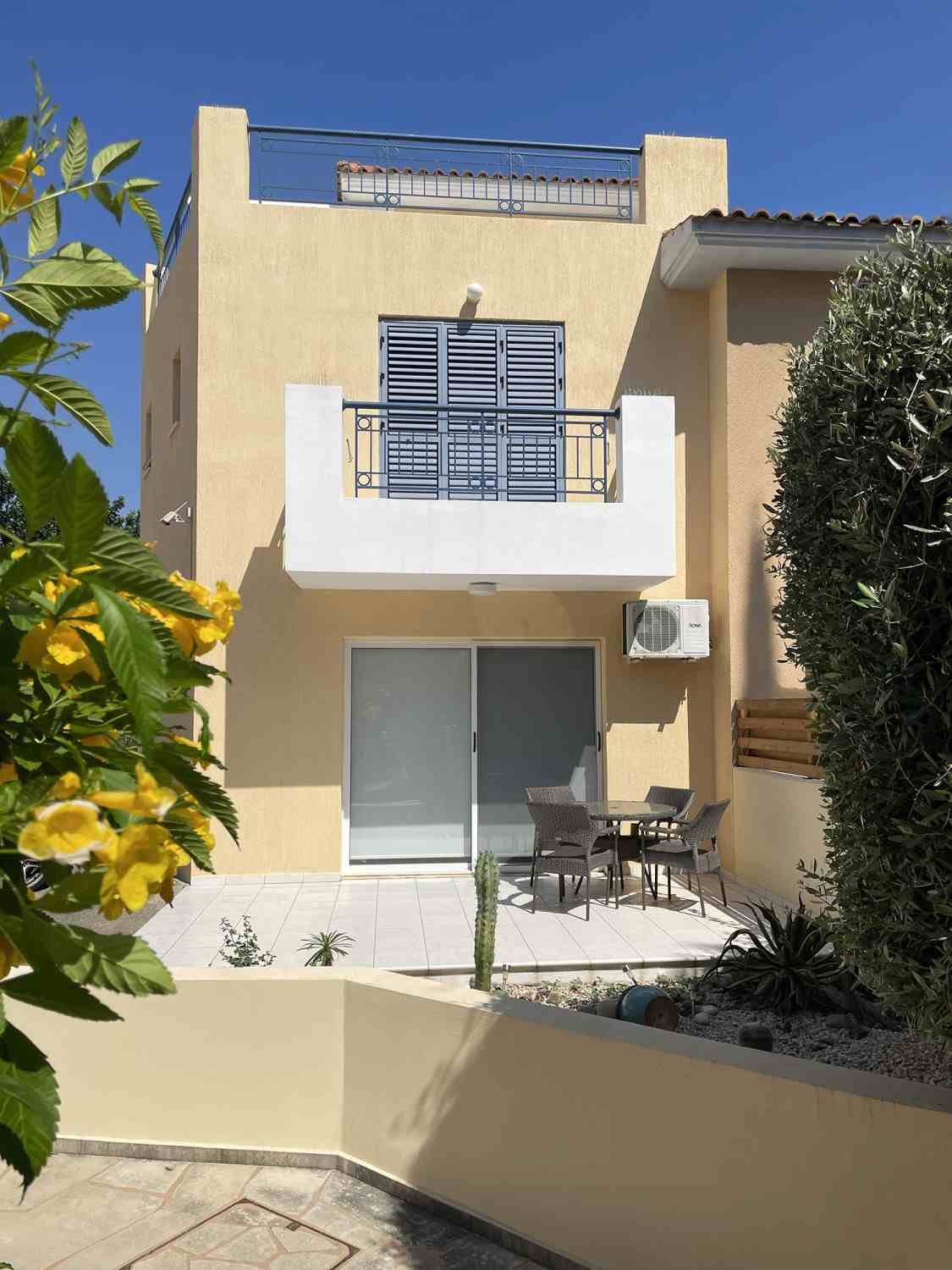2-Bedroom Townhouse with Office and Sea Views