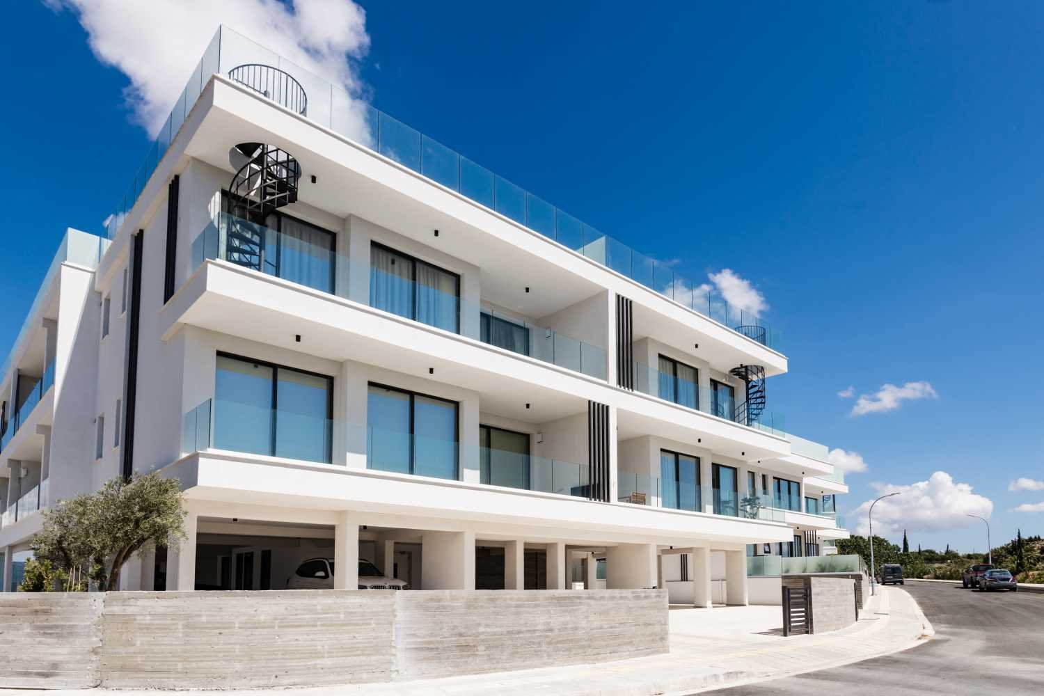 Key Ready Top Floor Duplex with Sea View