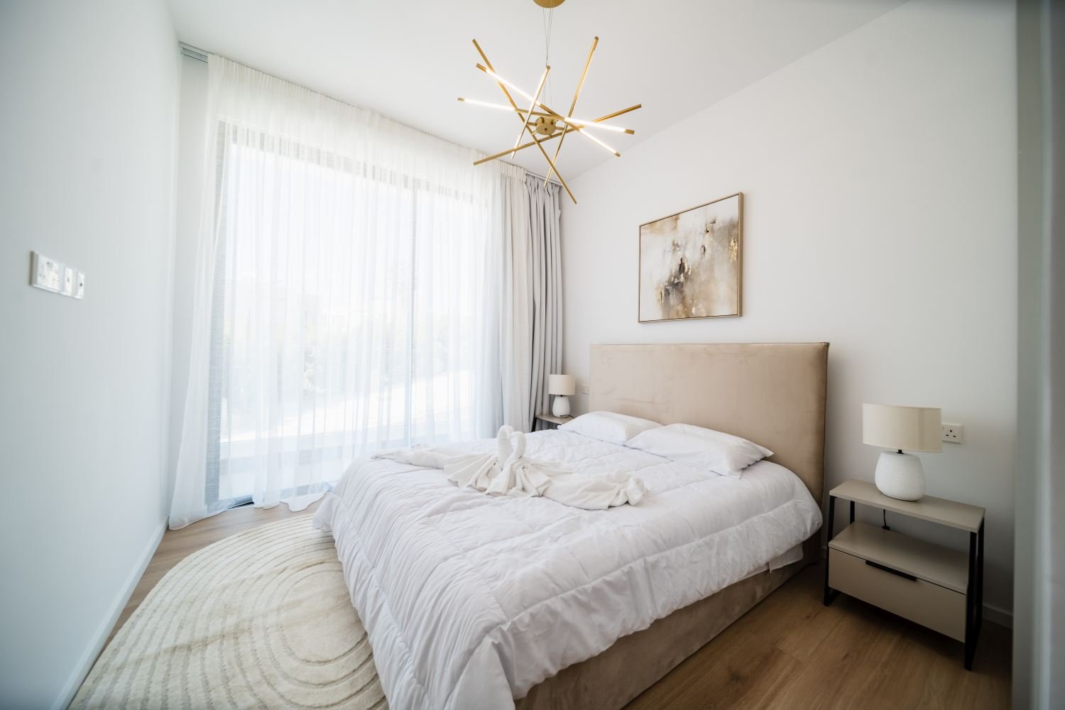 Key Ready Top Floor Duplex with Sea View