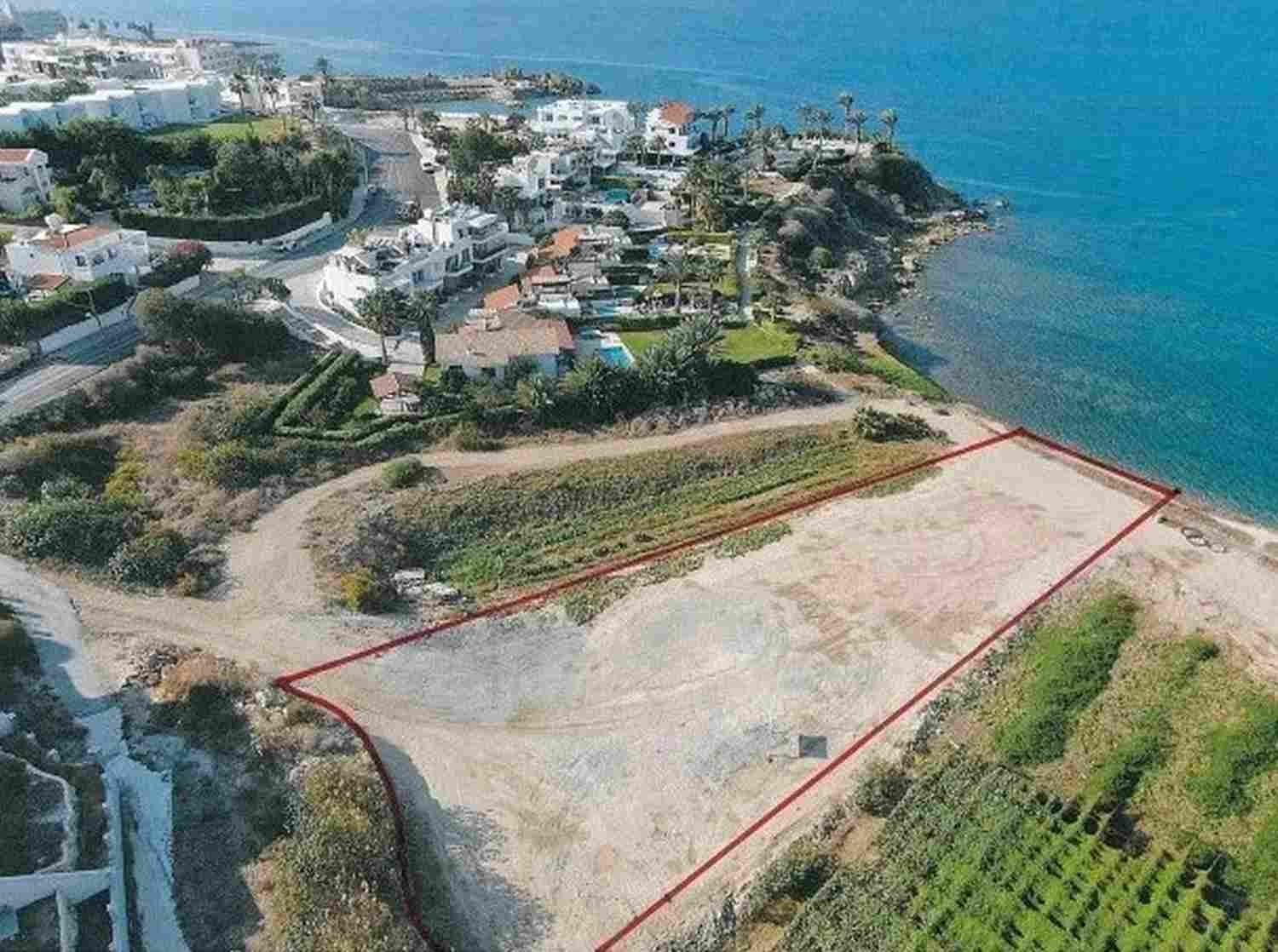 Ultra-Luxurious Beachfront Villa on Large Plot in Paphos