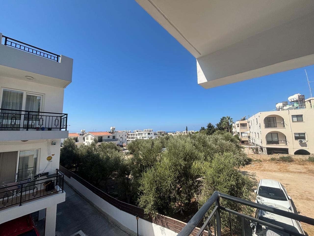 Apartment in Complex with Swimming Pool