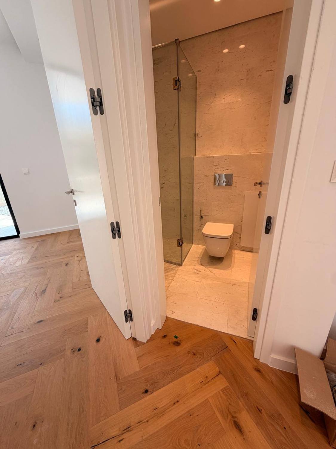 Key-Ready Garden Apartment Close to University