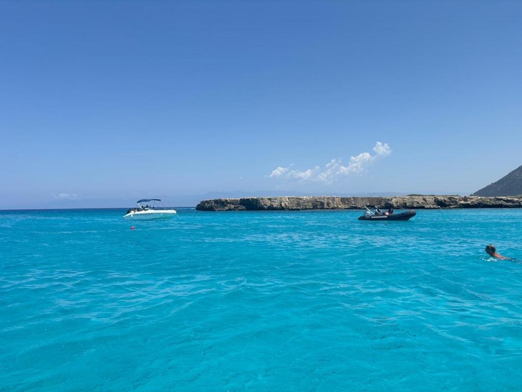 Luxurious 3-Bedroom Villa with Private Pool and Sea Views
