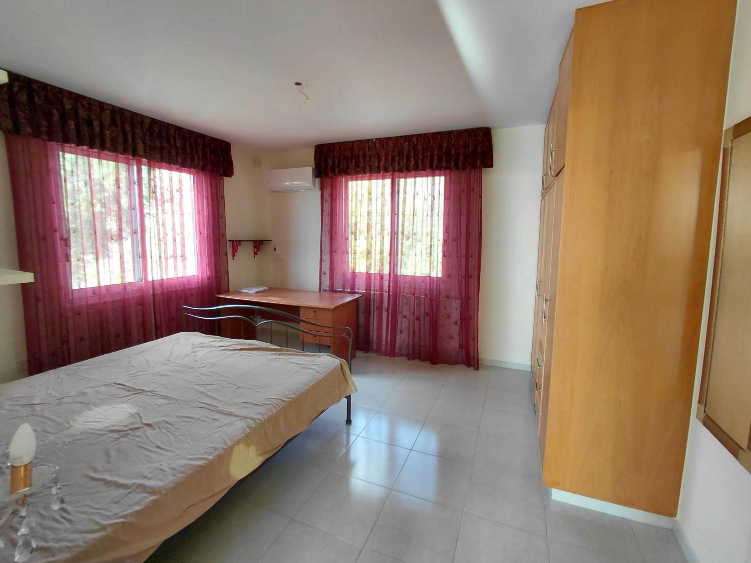 4-Bedroom+ Conservatory  Villa with Sea Views