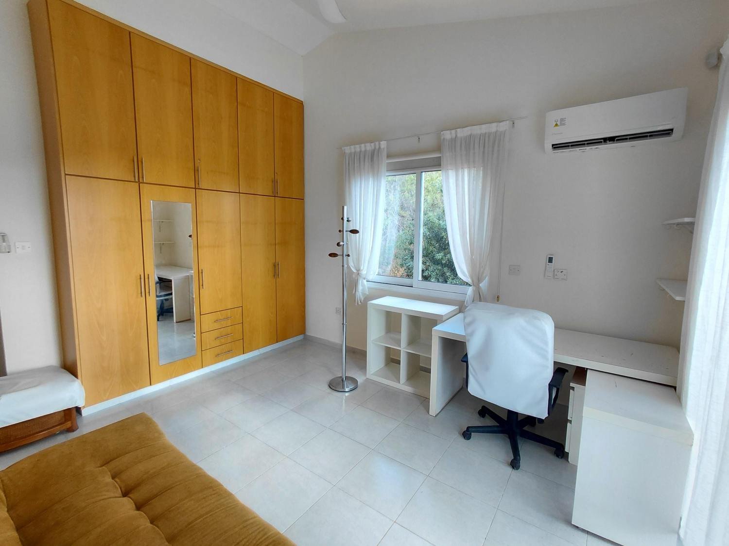 4-Bedroom+ Conservatory  Villa with Sea Views