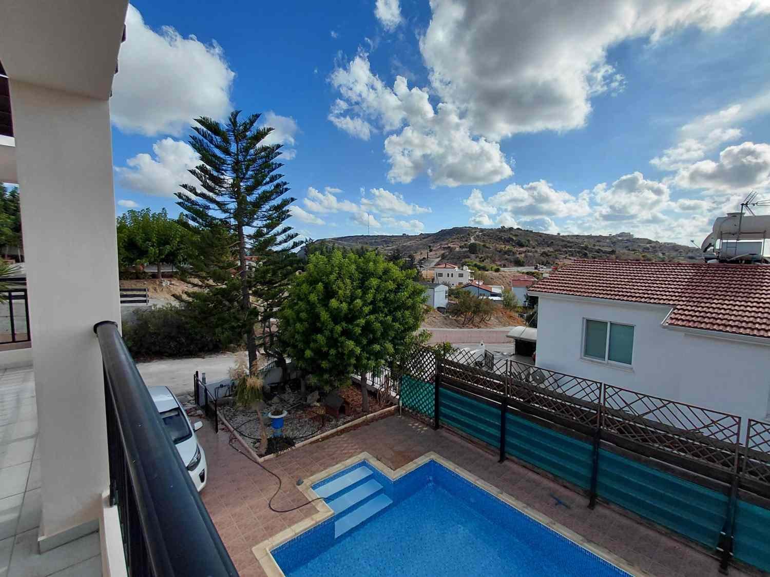 4-Bedroom+ Conservatory  Villa with Sea Views