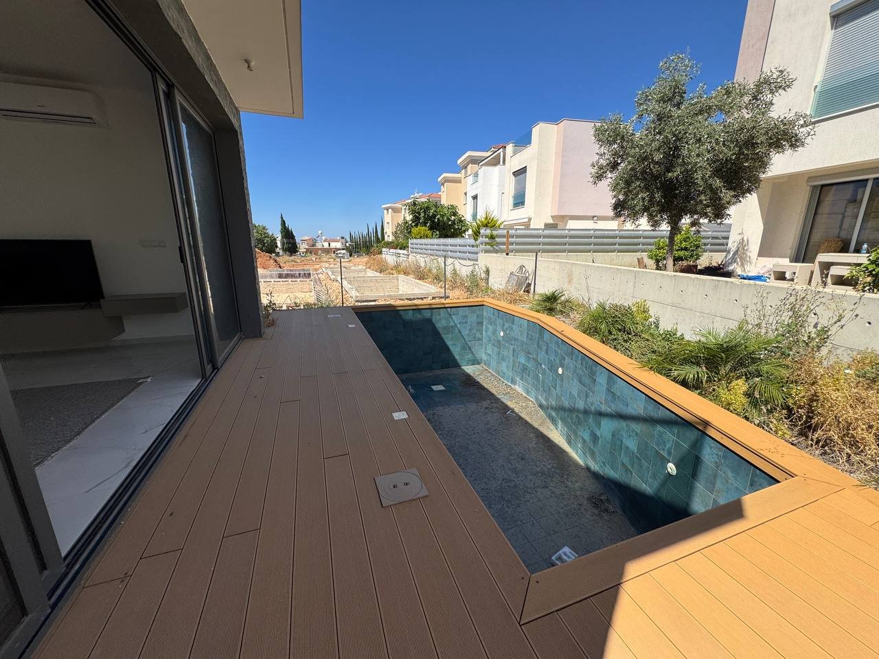 Key Ready Villa with Pool and Roof Garden in a Residential Complex Close to ISOP