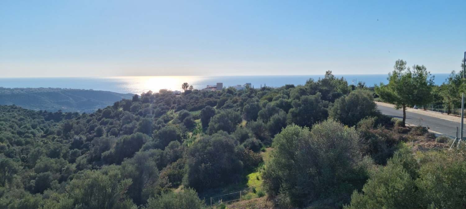 Luxury Golf Villa with Sea Views/Plot 1174 sq m/ – Secret Valley, Paphos