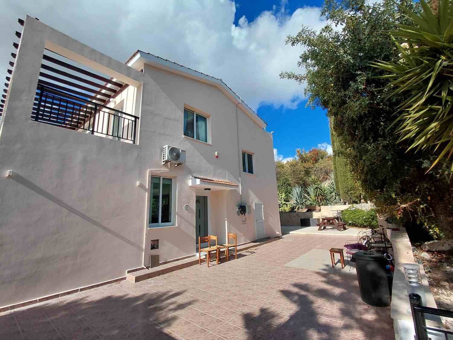 4-Bedroom+ Conservatory  Villa with Sea Views