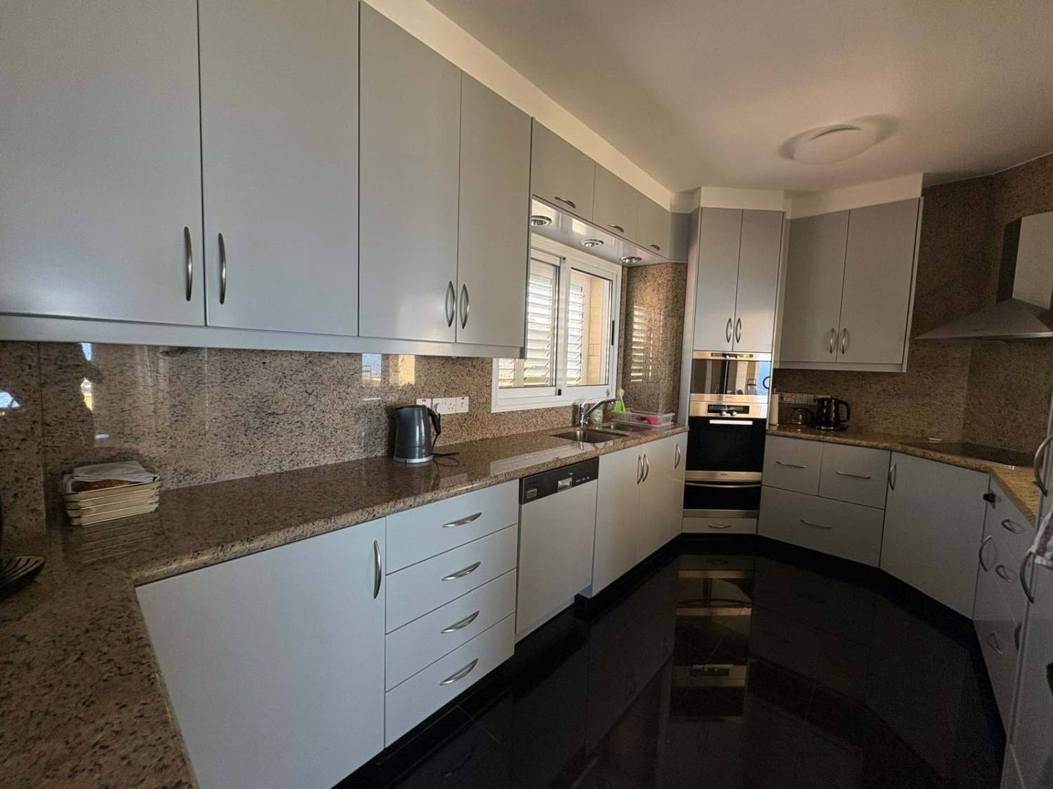 4-Bedroom Villa with Panoramic Sea Views in Peyia
