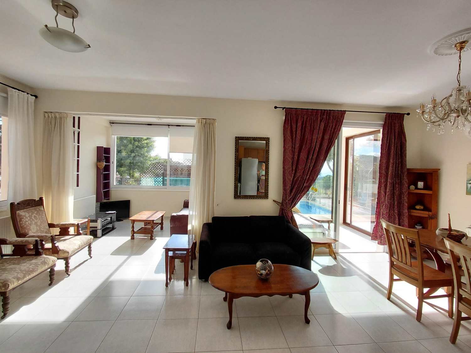 4-Bedroom+ Conservatory  Villa with Sea Views