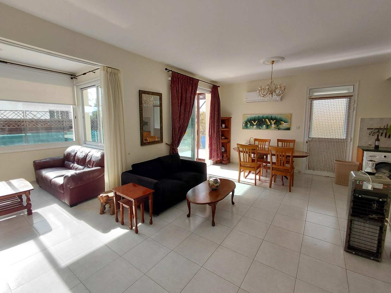 4-Bedroom+ Conservatory  Villa with Sea Views