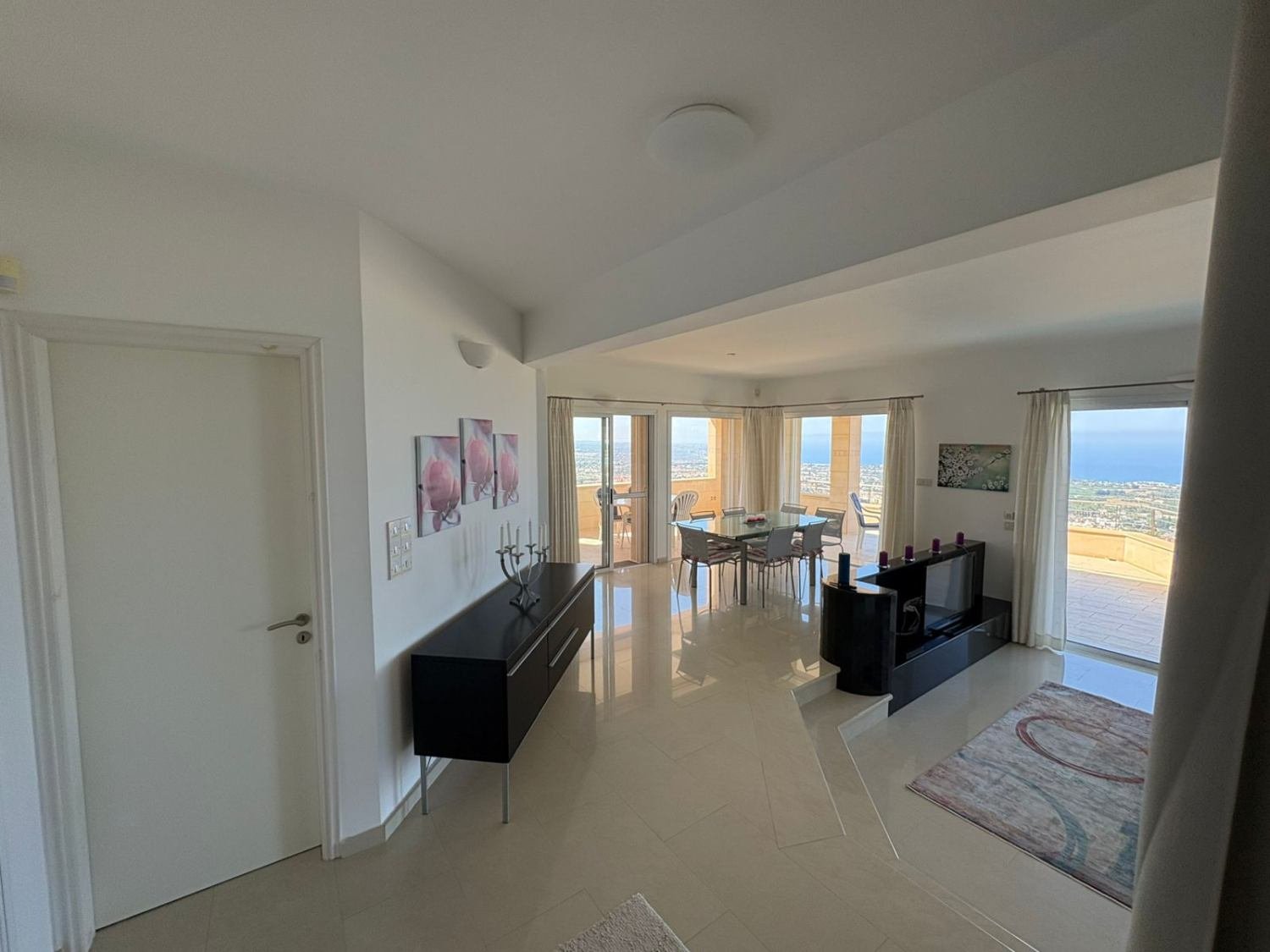 4-Bedroom Villa with Panoramic Sea Views in Peyia