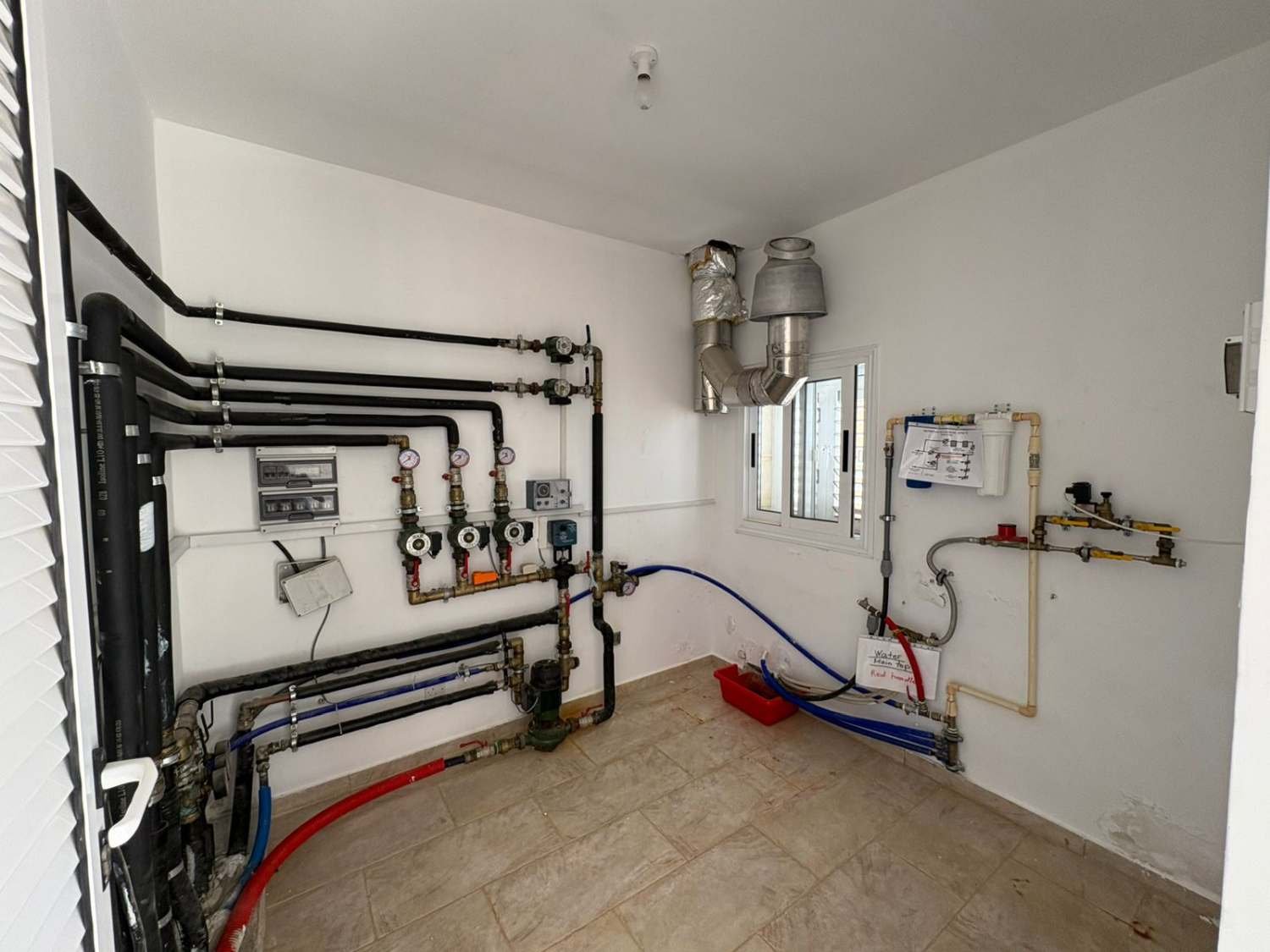 4-Bedroom Villa with Panoramic Sea Views in Peyia