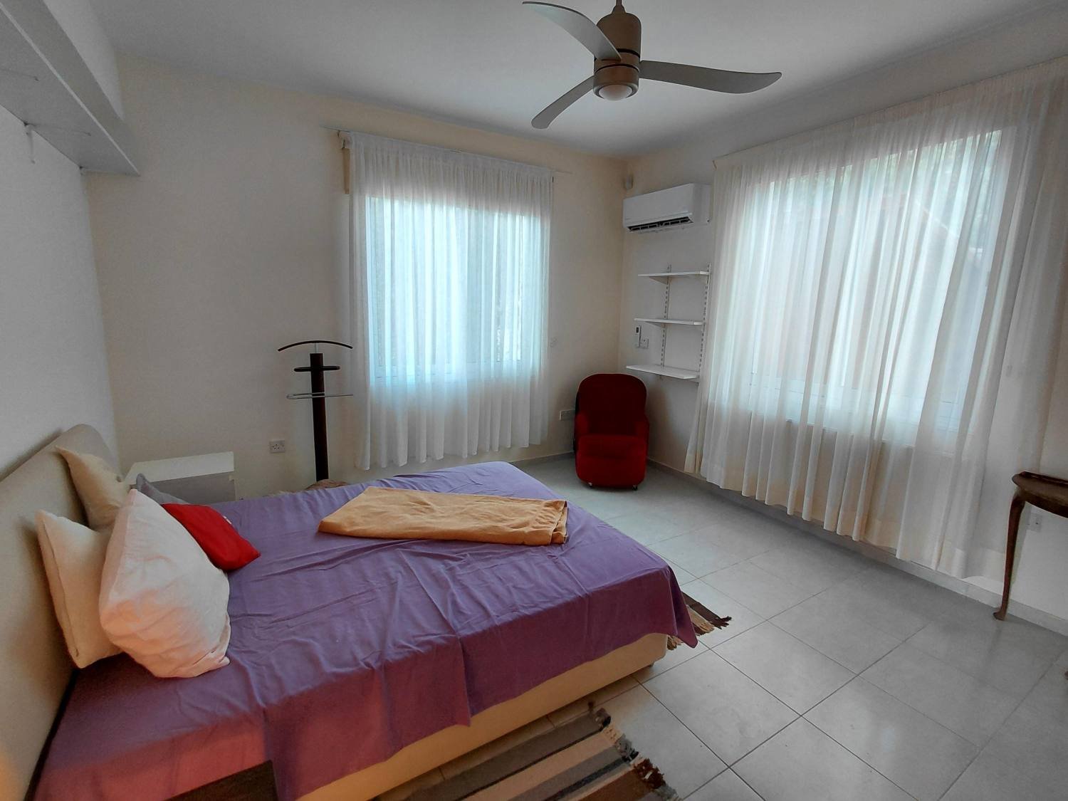 4-Bedroom+ Conservatory  Villa with Sea Views