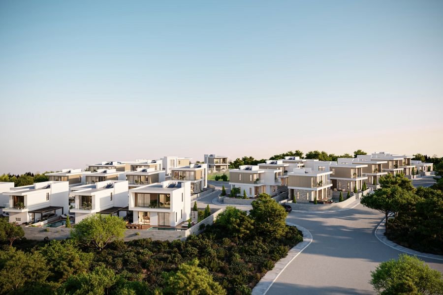 4-Bedroom Luxury Villa short drive from Paphos city centre